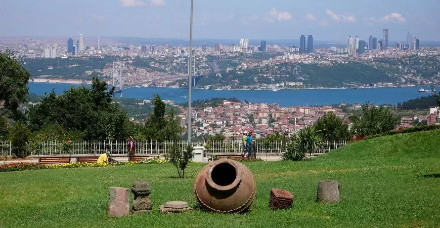 Half Day Istanbul Tour to Beylerbeyi Palace & Asia Continent