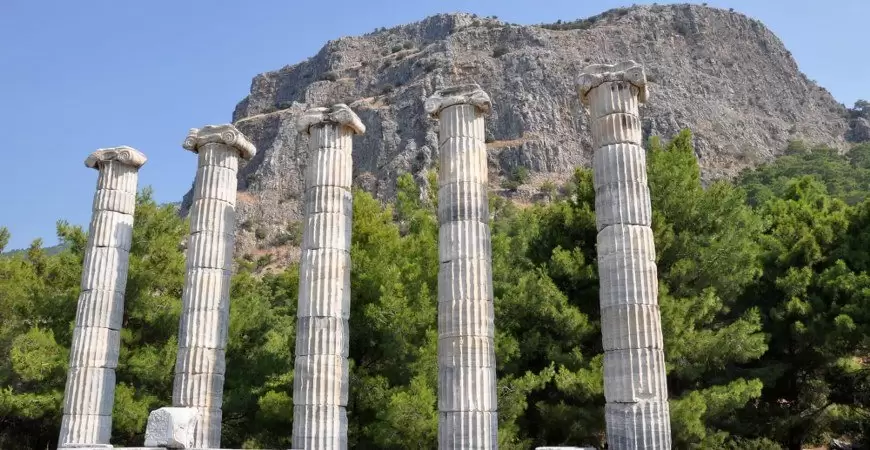 Kusadasi to Bodrum via Didyma Miletos & Priene Tour